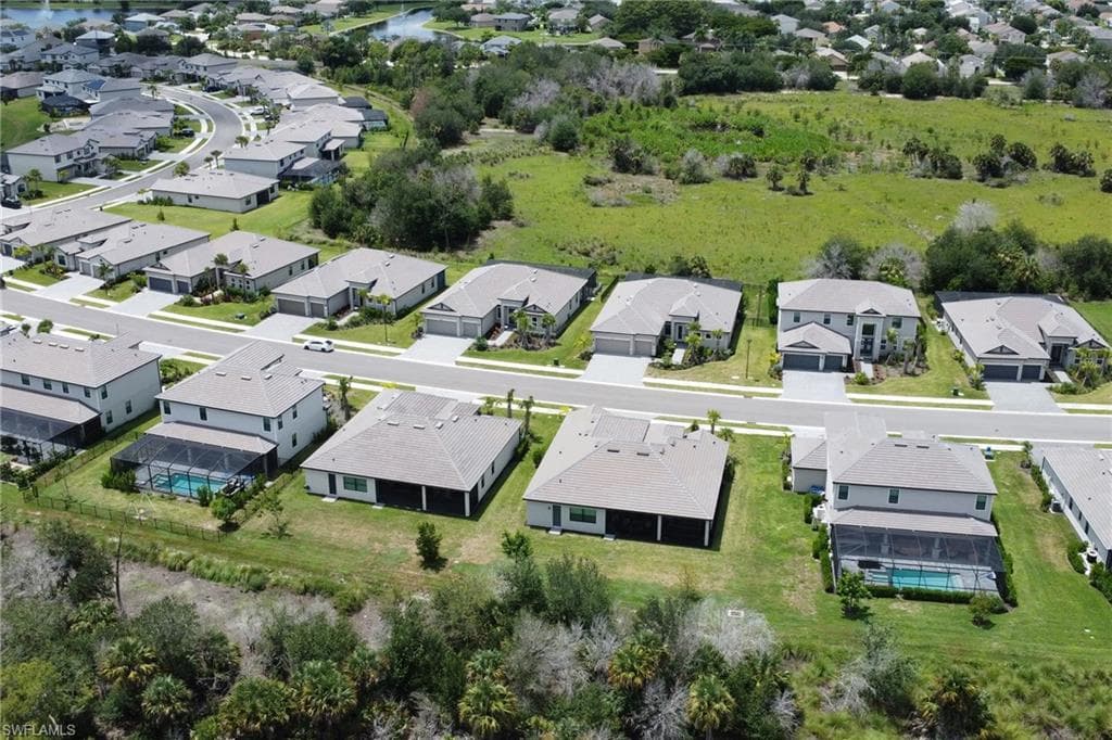 11035 Pebble Springs Run, Fort Myers, FL 33913-36
