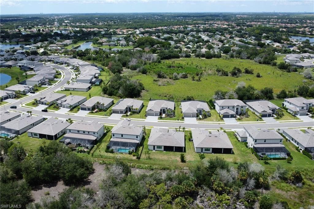 11035 Pebble Springs Run, Fort Myers, FL 33913-38