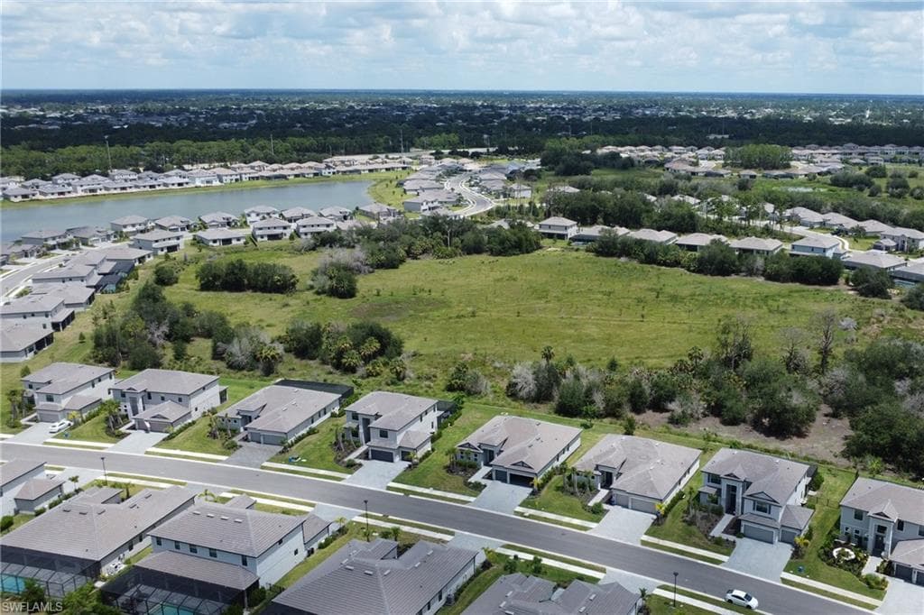 11035 Pebble Springs Run, Fort Myers, FL 33913-50