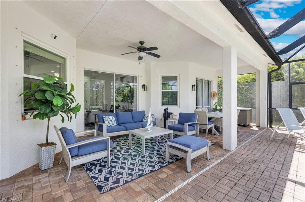 2991 20th Ave NE, Naples, FL 34120-22