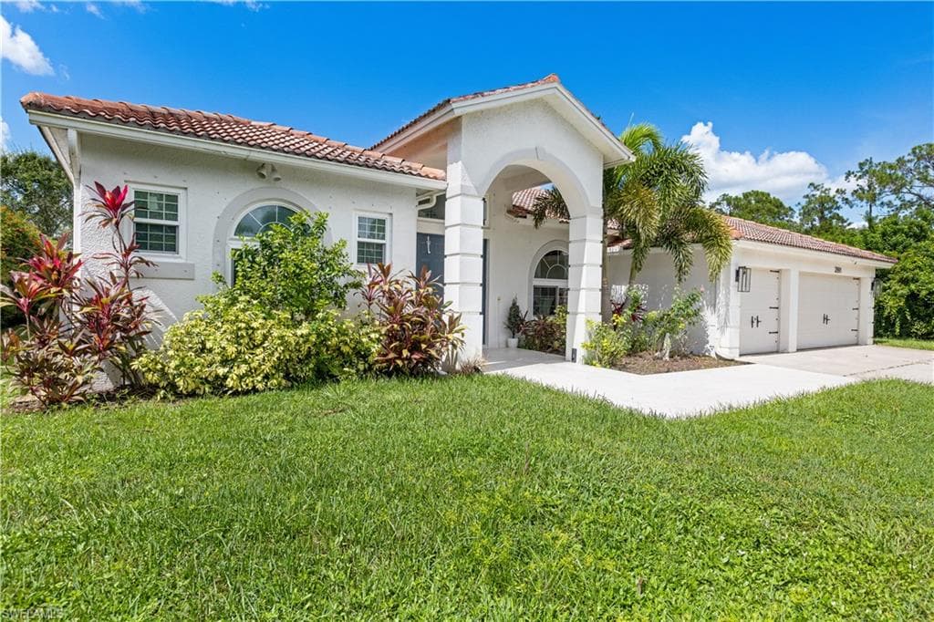 2991 20th Ave NE, Naples, FL 34120-3