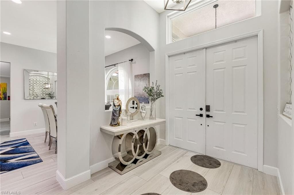 2991 20th Ave NE, Naples, FL 34120-5