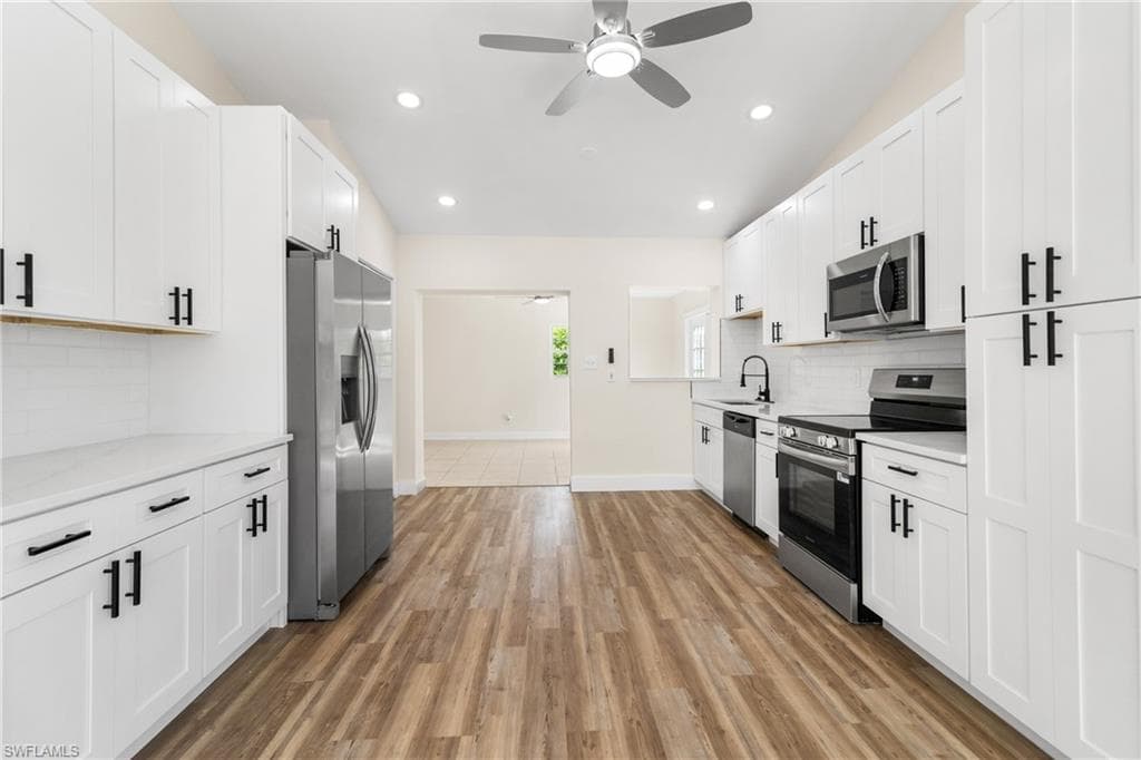5309 Warren St, Naples, FL 34113-12