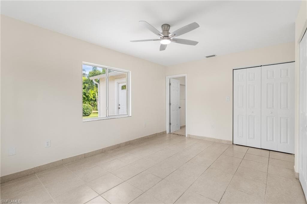 5309 Warren St, Naples, FL 34113-26