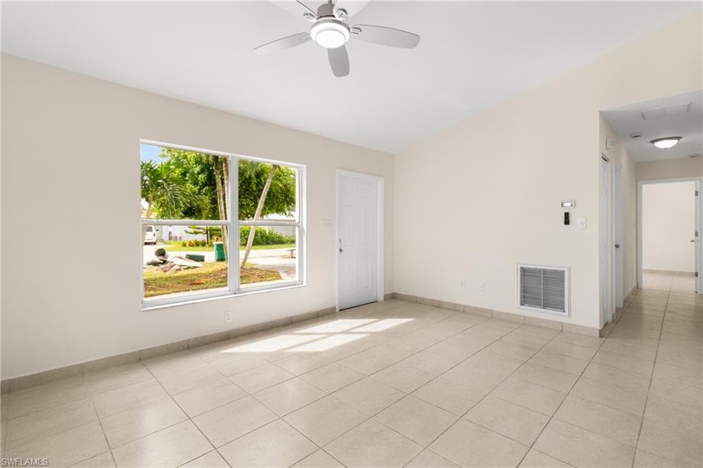 5309 Warren St, Naples, FL 34113-5