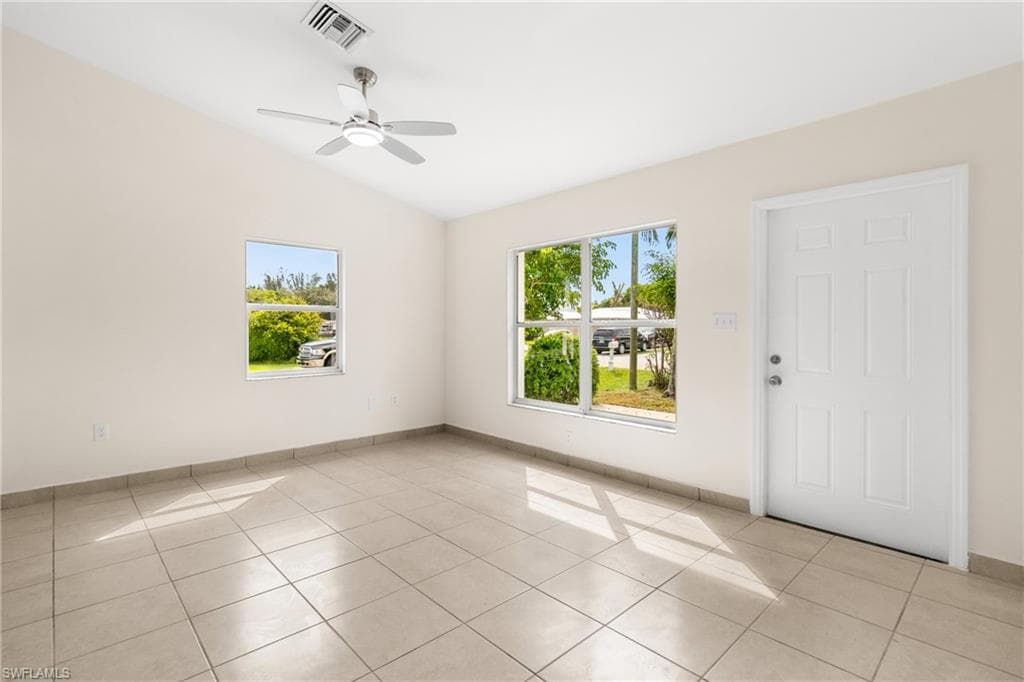 5309 Warren St, Naples, FL 34113-7