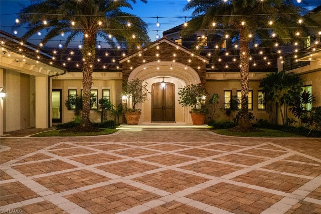 16740 Prato Way, Naples, FL 34110-4