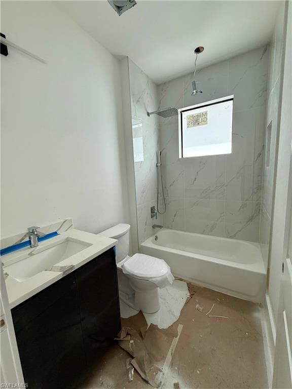 3780 6th Ave SE, Naples, FL 34117-15