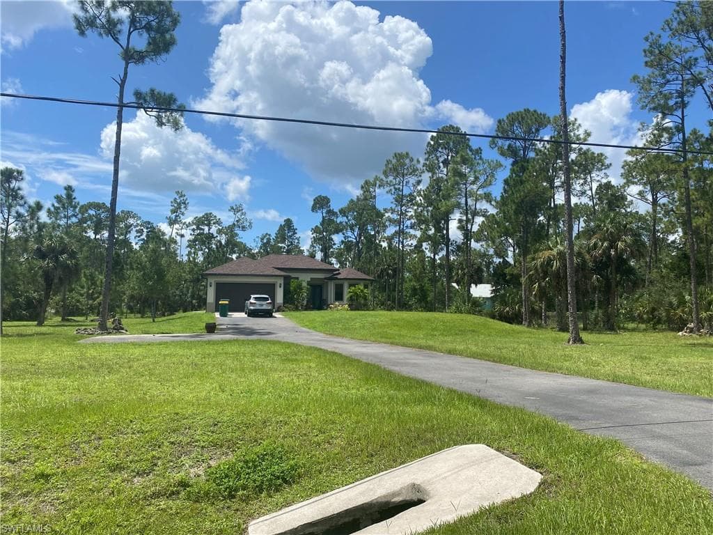 4060 6th Ave NE, Naples, FL 34120-2