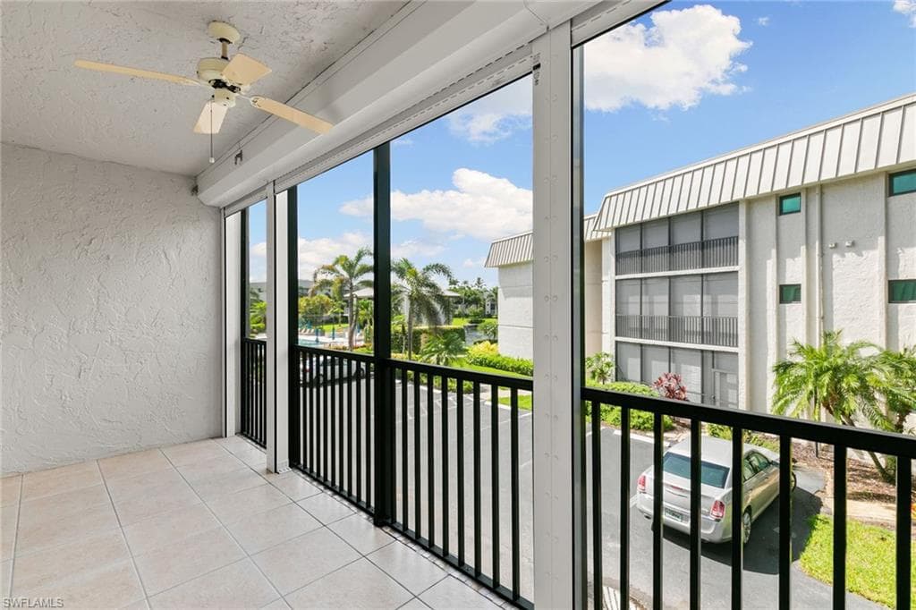788 Park Shore Dr H20, Naples, FL 34103-10