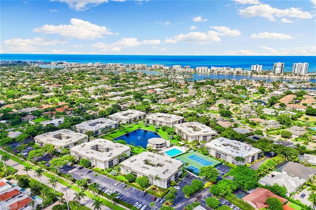 788 Park Shore Dr H20, Naples, FL 34103-36