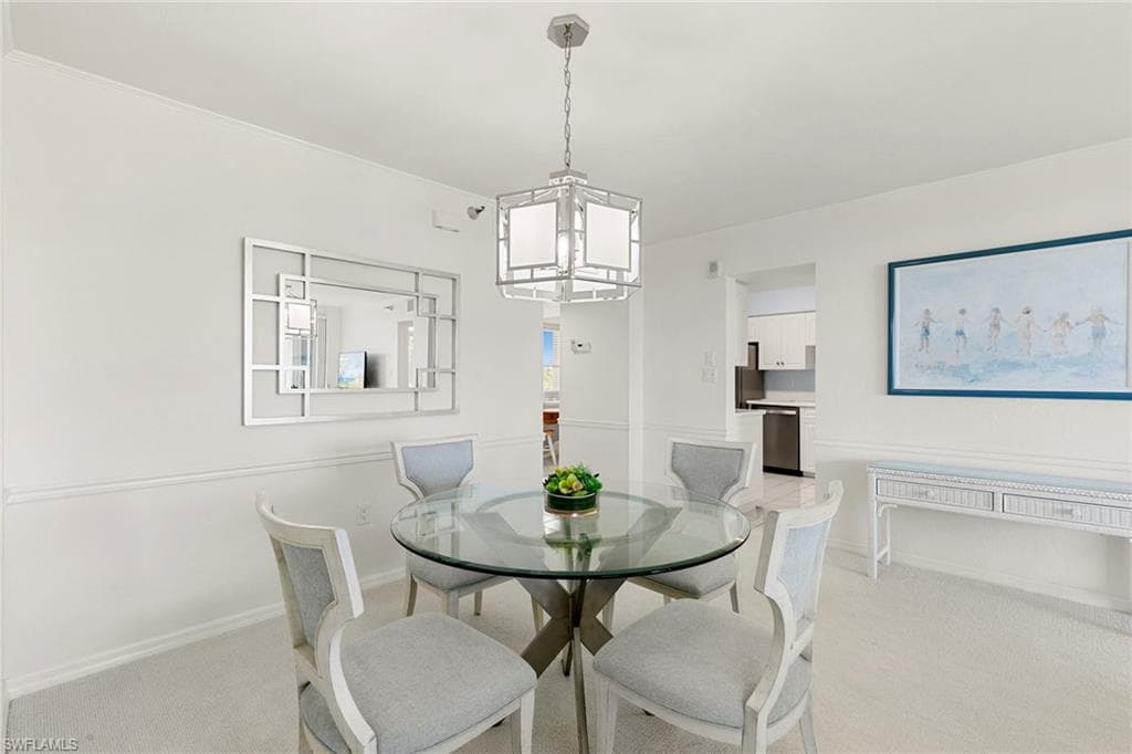 5501 Heron Point Dr 303, Naples, FL 34108-11