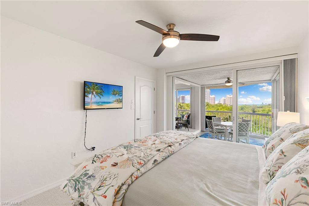 5501 Heron Point Dr 303, Naples, FL 34108-22