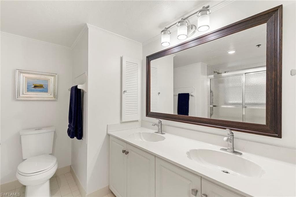 5501 Heron Point Dr 303, Naples, FL 34108-25