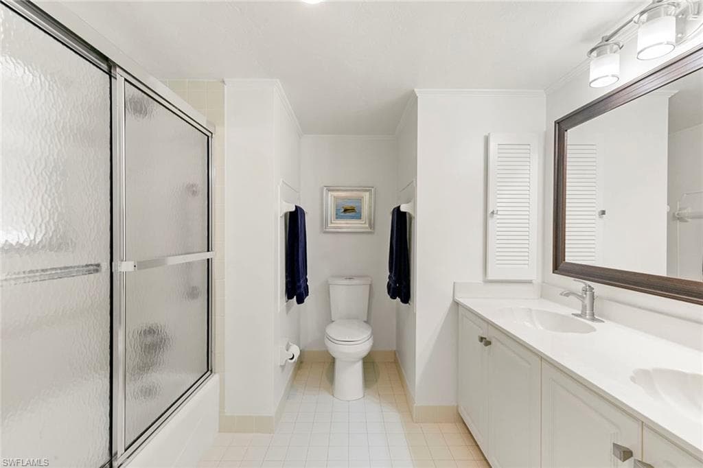 5501 Heron Point Dr 303, Naples, FL 34108-26
