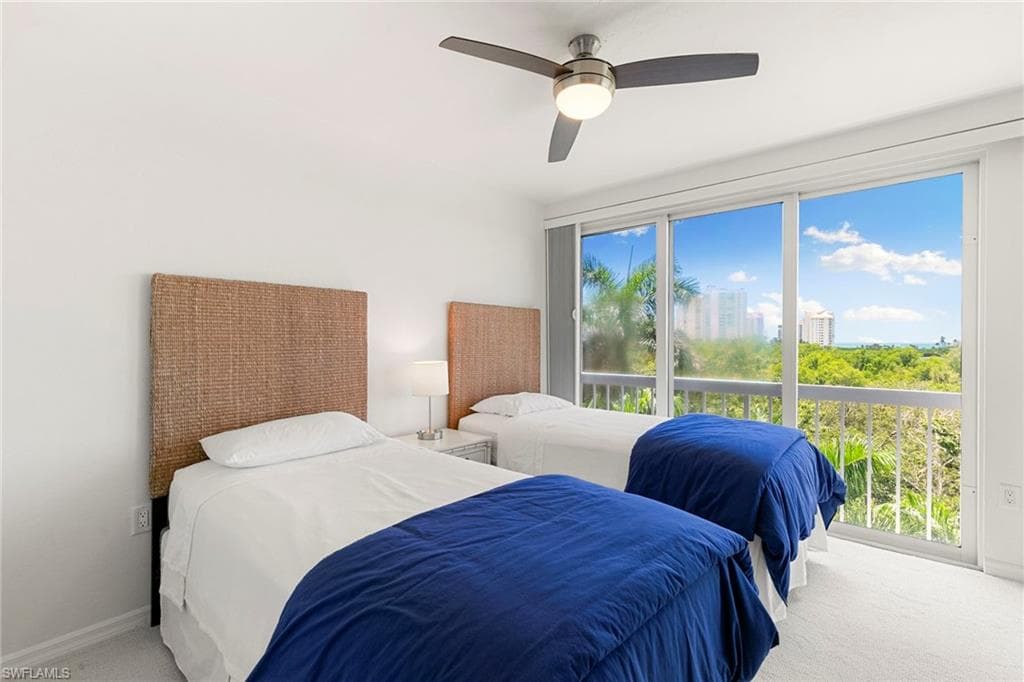 5501 Heron Point Dr 303, Naples, FL 34108-27
