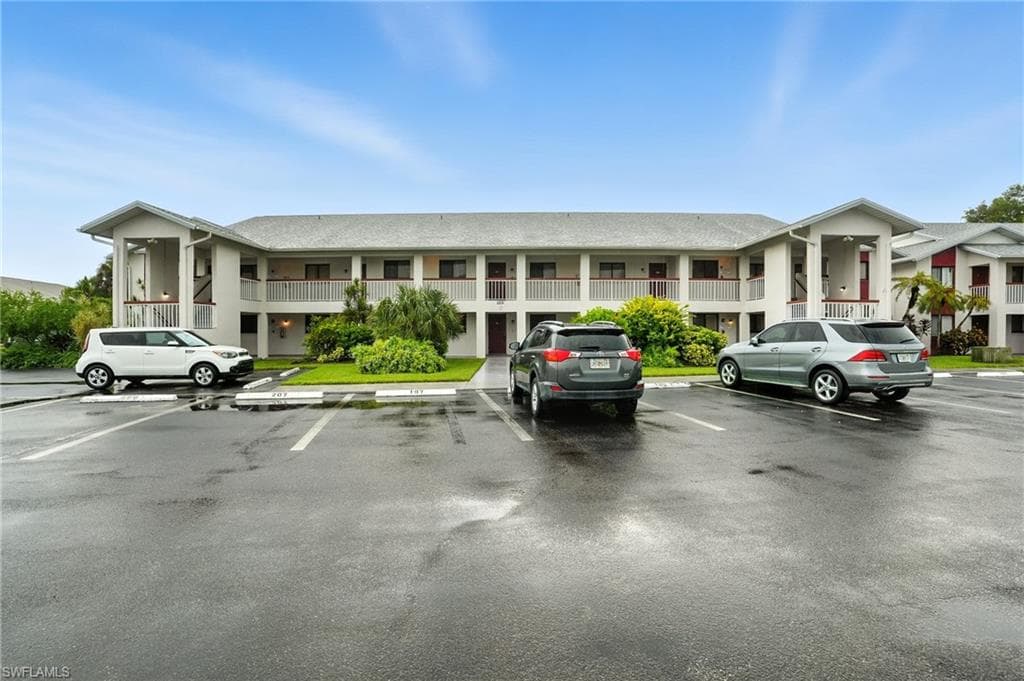 2231 5th St 207, Lehigh Acres, FL 33936-1