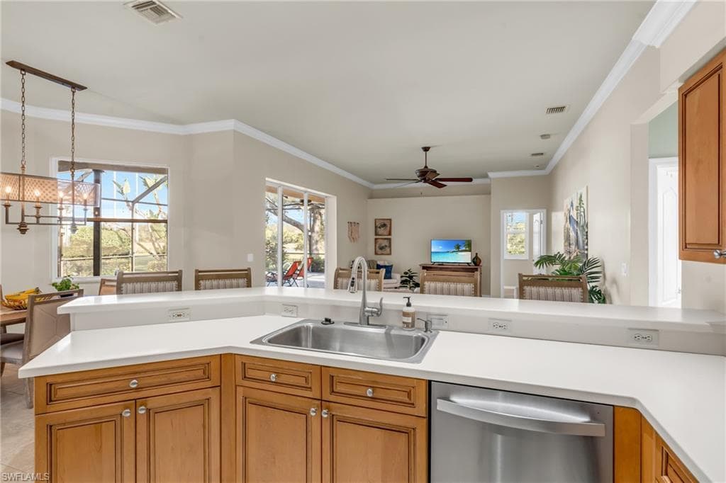12802 Vista Pine Cir, Fort Myers, FL 33913-9