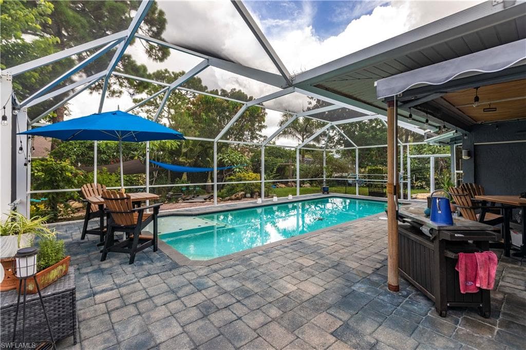 2667 River Reach Dr, Naples, FL 34104-30