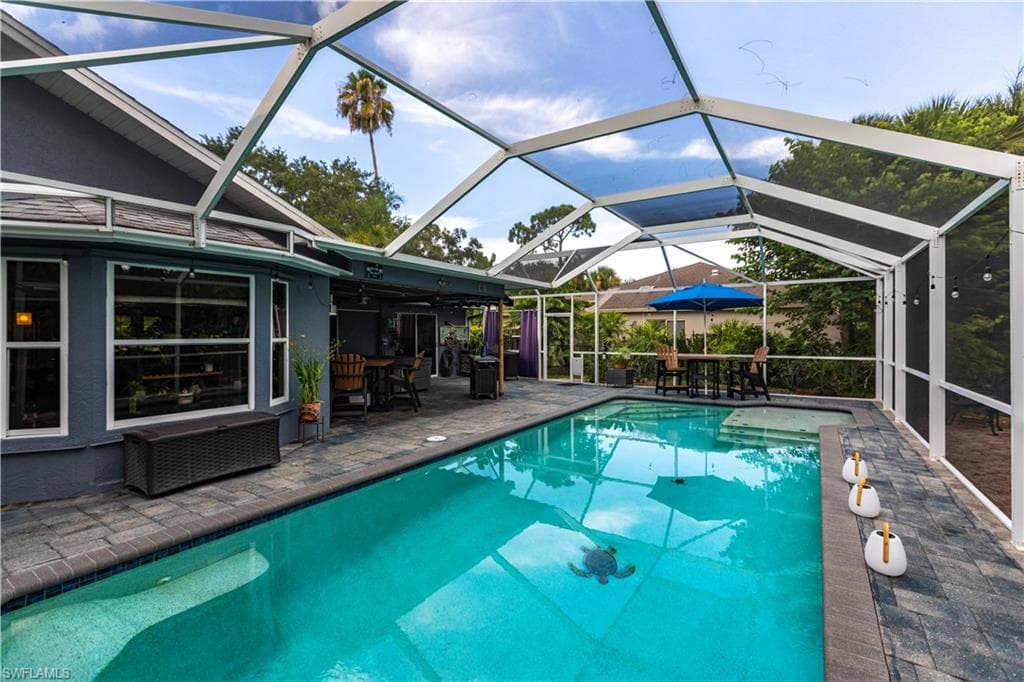 2667 River Reach Dr, Naples, FL 34104-32