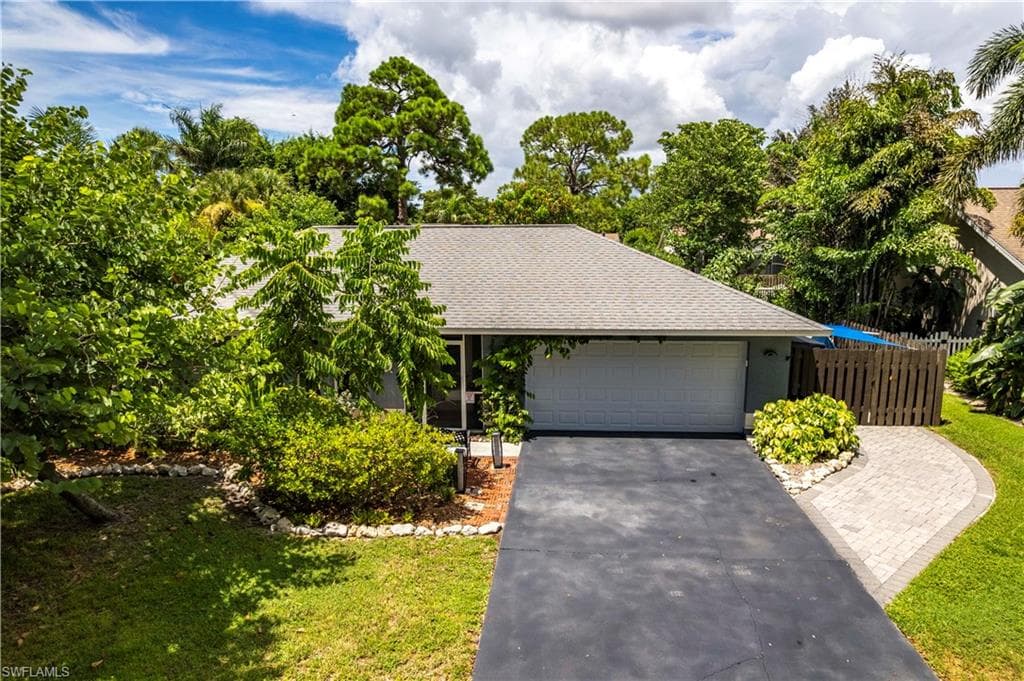 2667 River Reach Dr, Naples, FL 34104-40