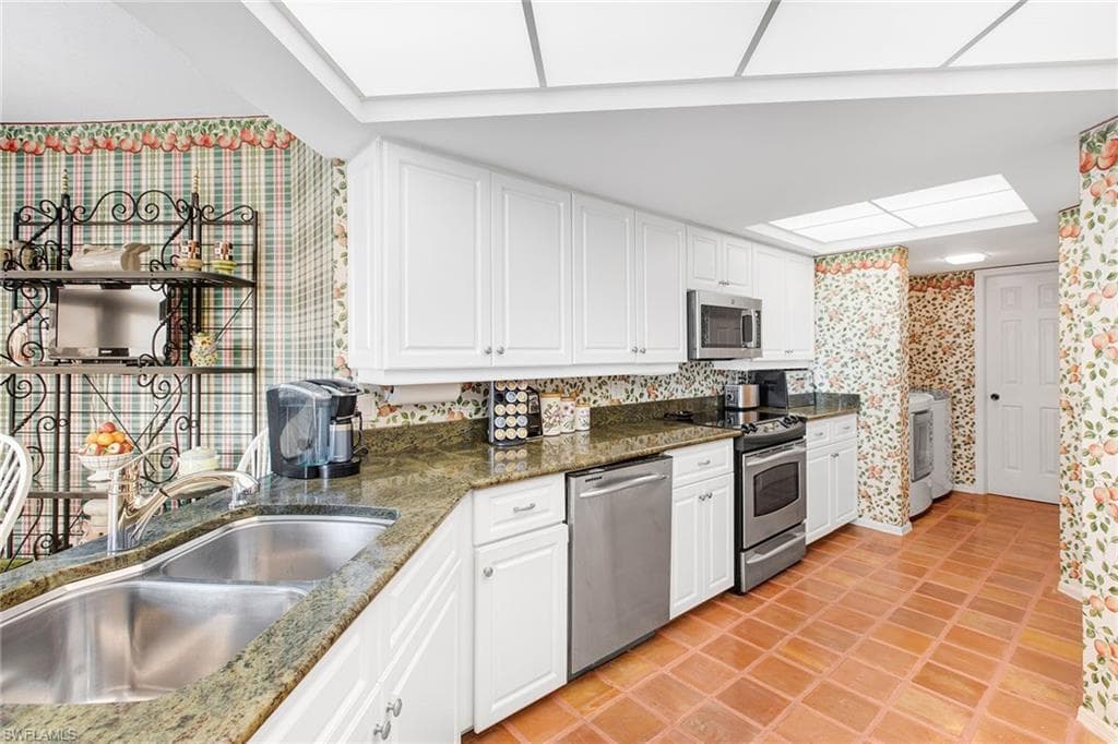 176 Collier Blvd 607, Marco Island, FL 34145-10