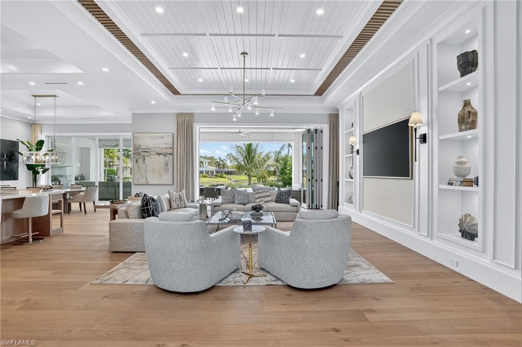 4836 Crayton Rd, Naples, FL 34103-9