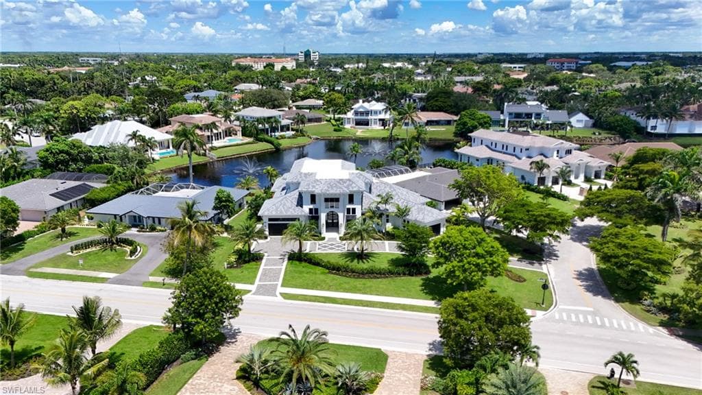 4836 Crayton Rd, Naples, FL 34103-5