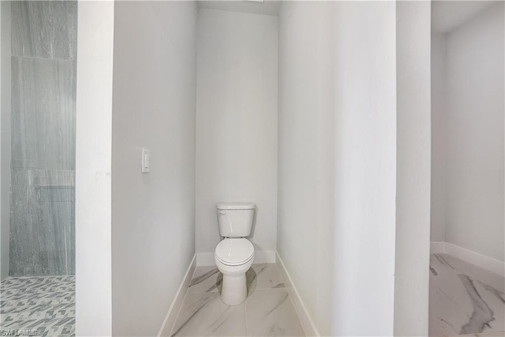 121 8th Ter, Cape Coral, FL 33909-12