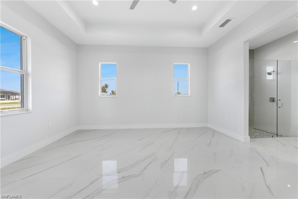121 8th Ter, Cape Coral, FL 33909-16