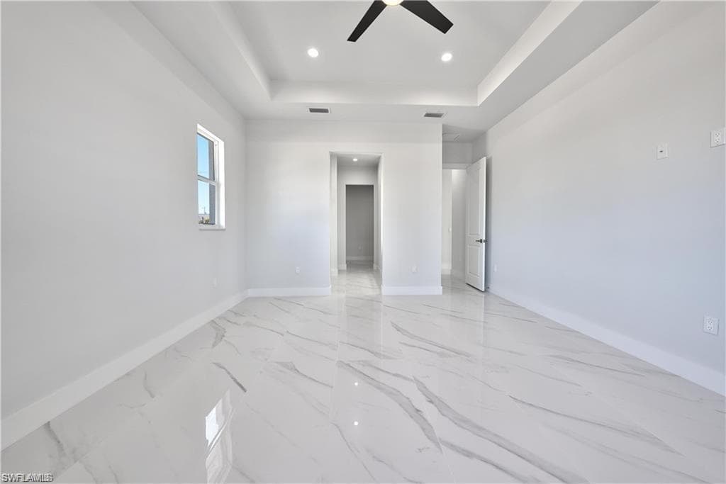 121 8th Ter, Cape Coral, FL 33909-18