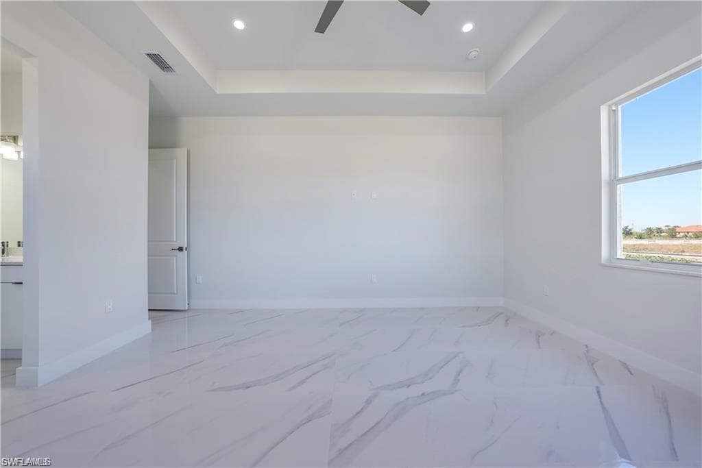 121 8th Ter, Cape Coral, FL 33909-19