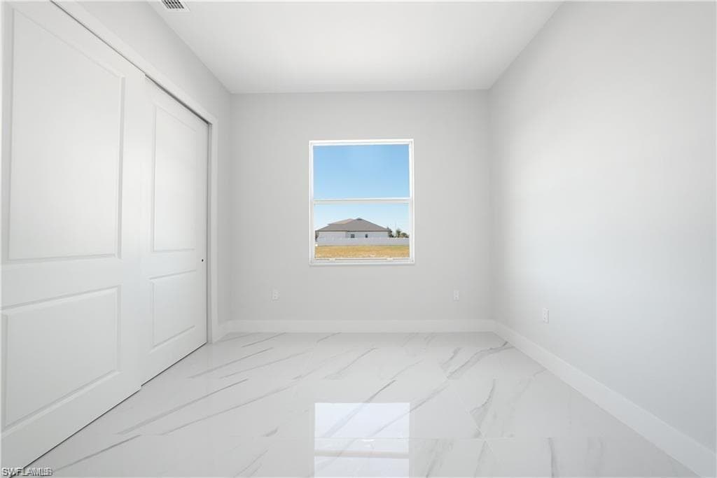 121 8th Ter, Cape Coral, FL 33909-25