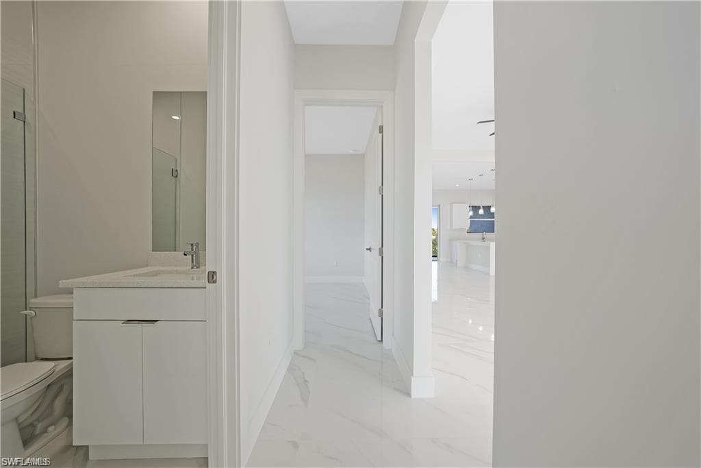121 8th Ter, Cape Coral, FL 33909-28