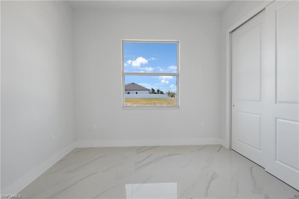 121 8th Ter, Cape Coral, FL 33909-30