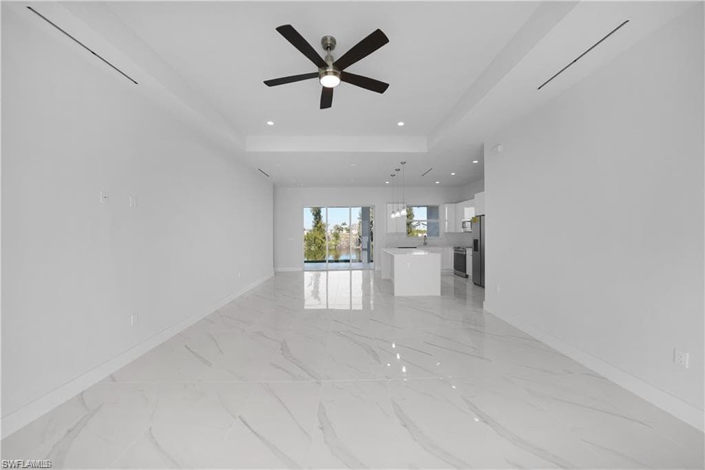 121 8th Ter, Cape Coral, FL 33909-40