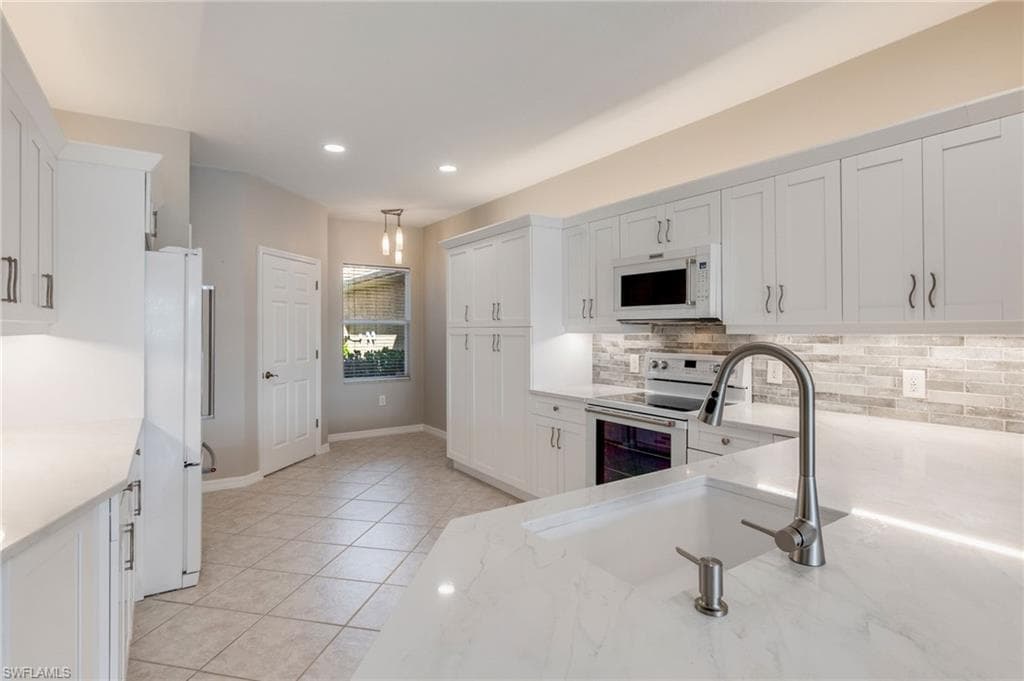 20031 Seagrove St 1403, Estero, FL 33928-7