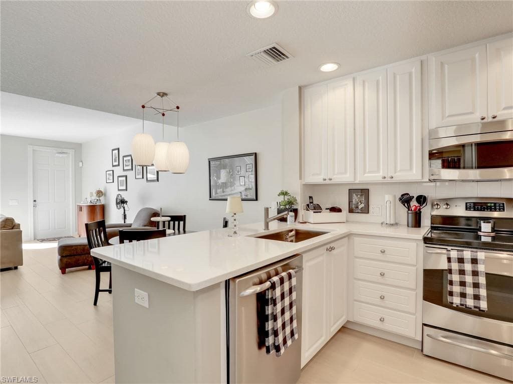28688 Alessandria Cir, Bonita Springs, FL 34135-13