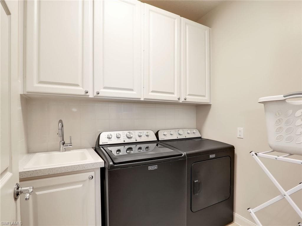 28688 Alessandria Cir, Bonita Springs, FL 34135-27