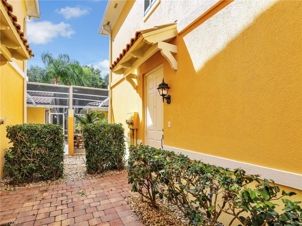 28688 Alessandria Cir, Bonita Springs, FL 34135-32