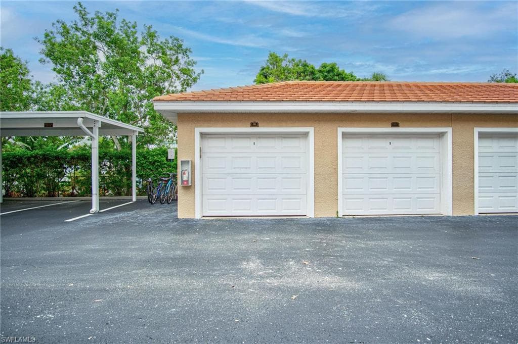 4450 Botanical Place Cir 406, Naples, FL 34112-17