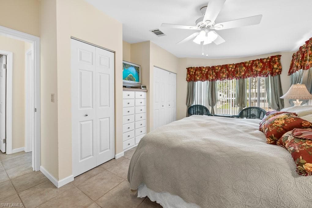 1328 Amethyst Lake Ln, Naples, FL 34114-21