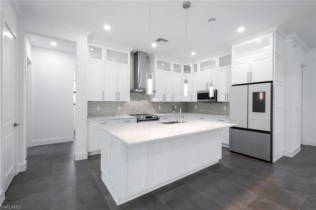 834 Wilson Blvd N, Naples, FL 34120-11