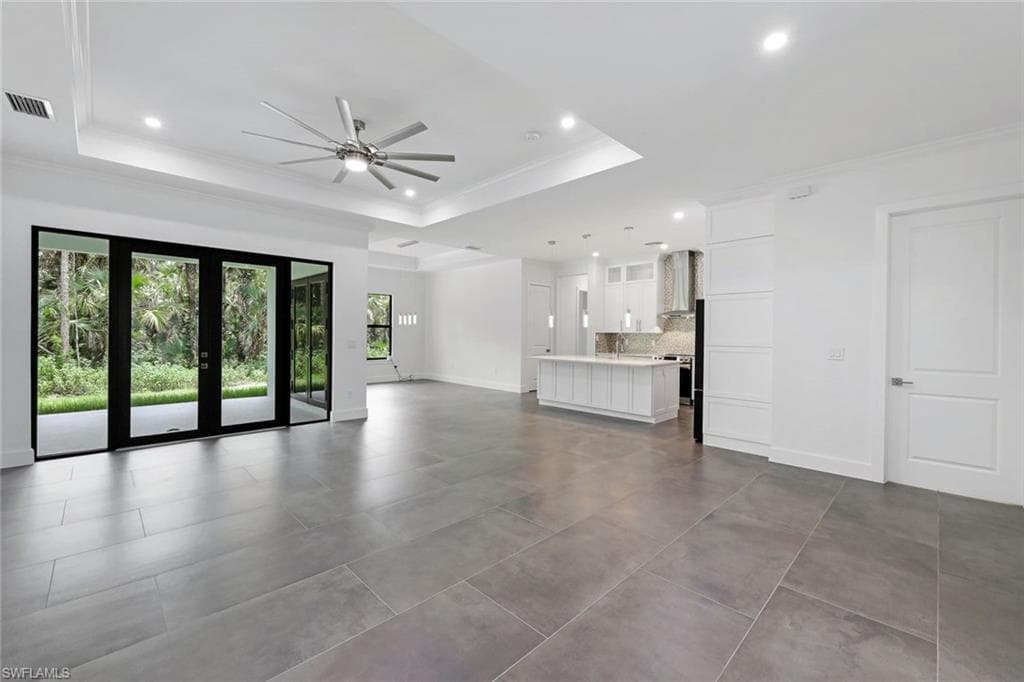 834 Wilson Blvd N, Naples, FL 34120-4