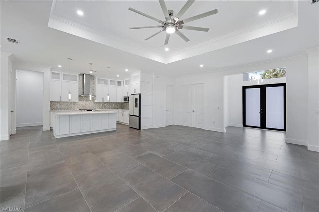 834 Wilson Blvd N, Naples, FL 34120-6