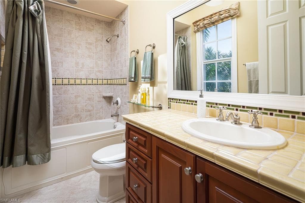 1182 Dimock Ln, Naples, FL 34110-24