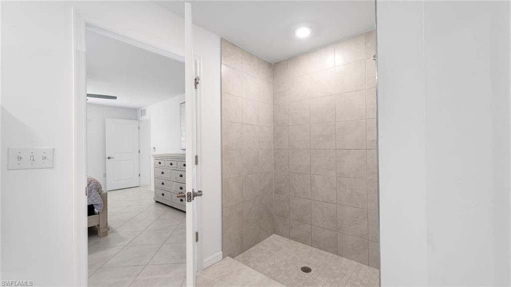 4016 4th St W, Lehigh Acres, FL 33971-19