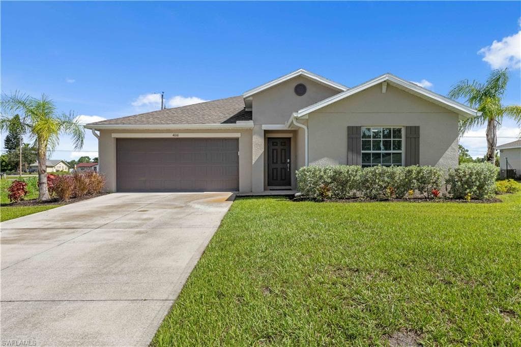 4016 4th St W, Lehigh Acres, FL 33971-2