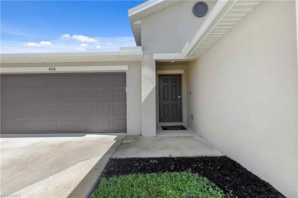 4016 4th St W, Lehigh Acres, FL 33971-4
