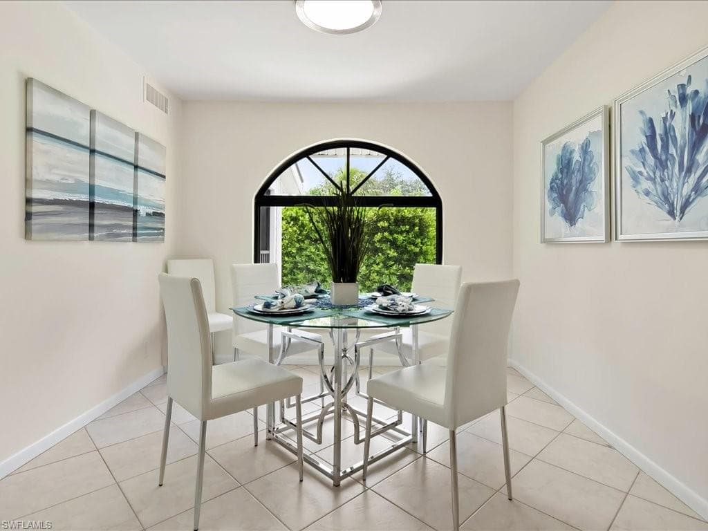 741 10th Ave S E, Naples, FL 34102-15